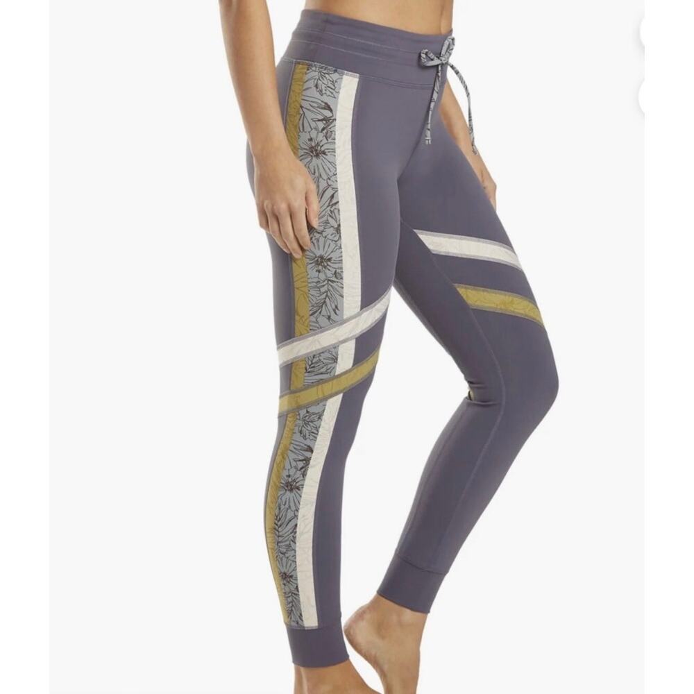 Free People Movement XS Fired Up Shadow Box Purple Gray Leggings Yoga Pants